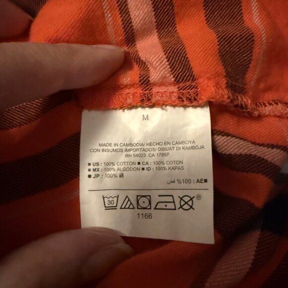 Old Navy Plaid Shirt Womens Size Medium Button Up Long Sleeve Orange Flannel - Picture 4 of 6